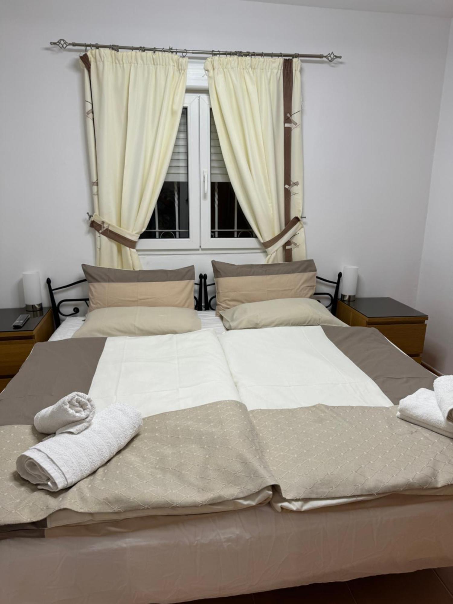 Bed and Breakfast Casa Lanjaron San Miguel De Salinas Esterno foto